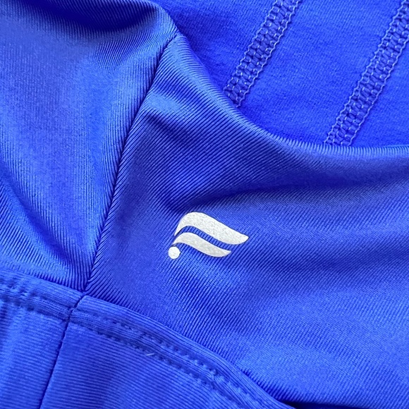 Fabletics Blue No Bounce Sports Bra Size small⭐️ - Picture 7 of 7